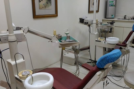 張萬屏牙醫診所